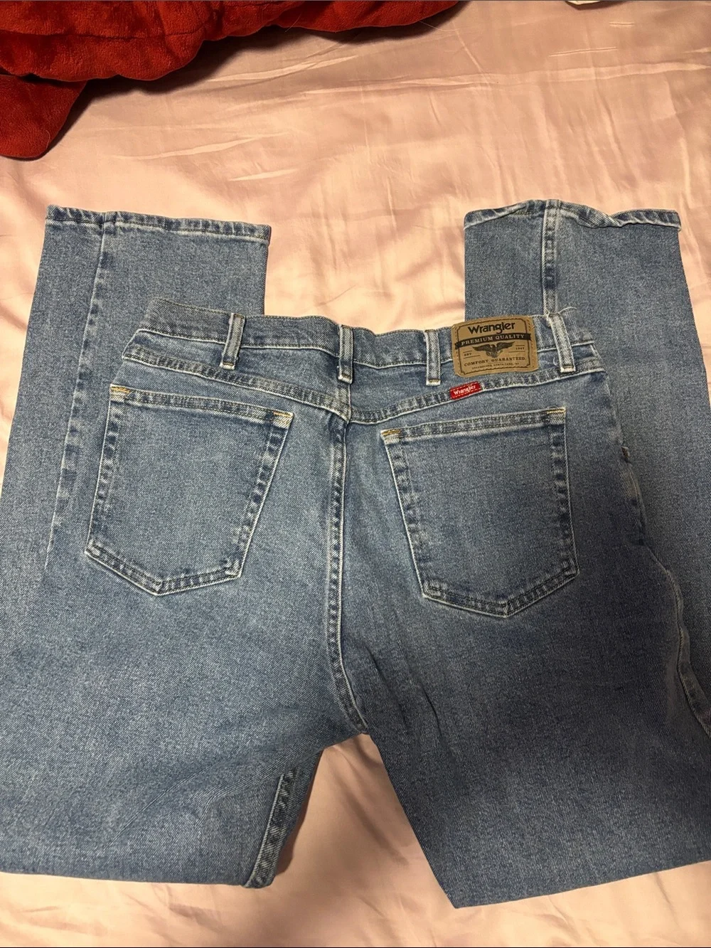 Wrangler Men’s Light Blue Relaxed Fit Jeans